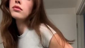 Girl like to show her